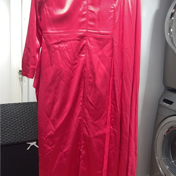 OPEN TO OFFER valdrin sahiti dress Swarovski crystal embellishment and over cape - Picture 13 of 13